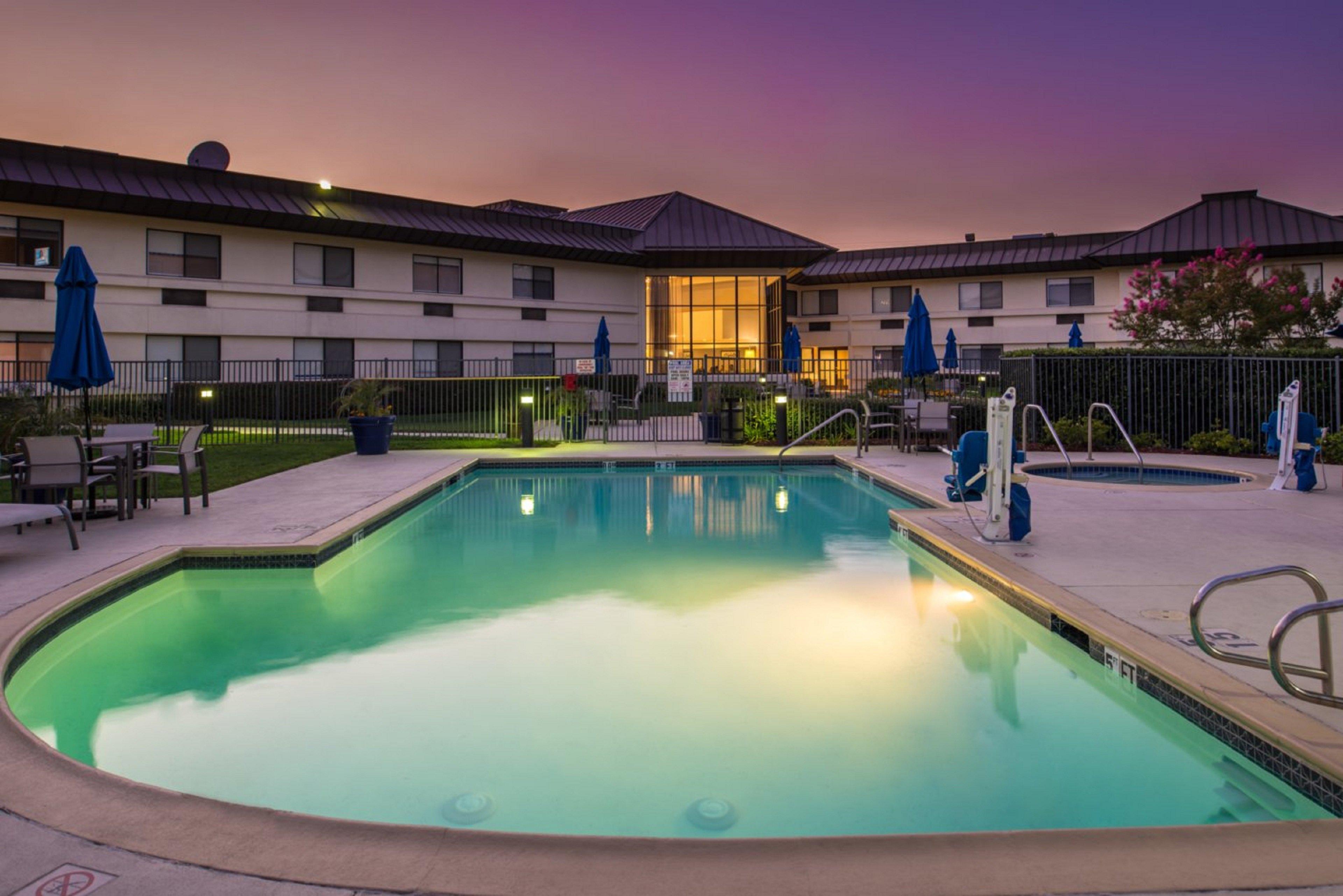 Holiday Inn Express Walnut Creek By Ihg Exterior foto