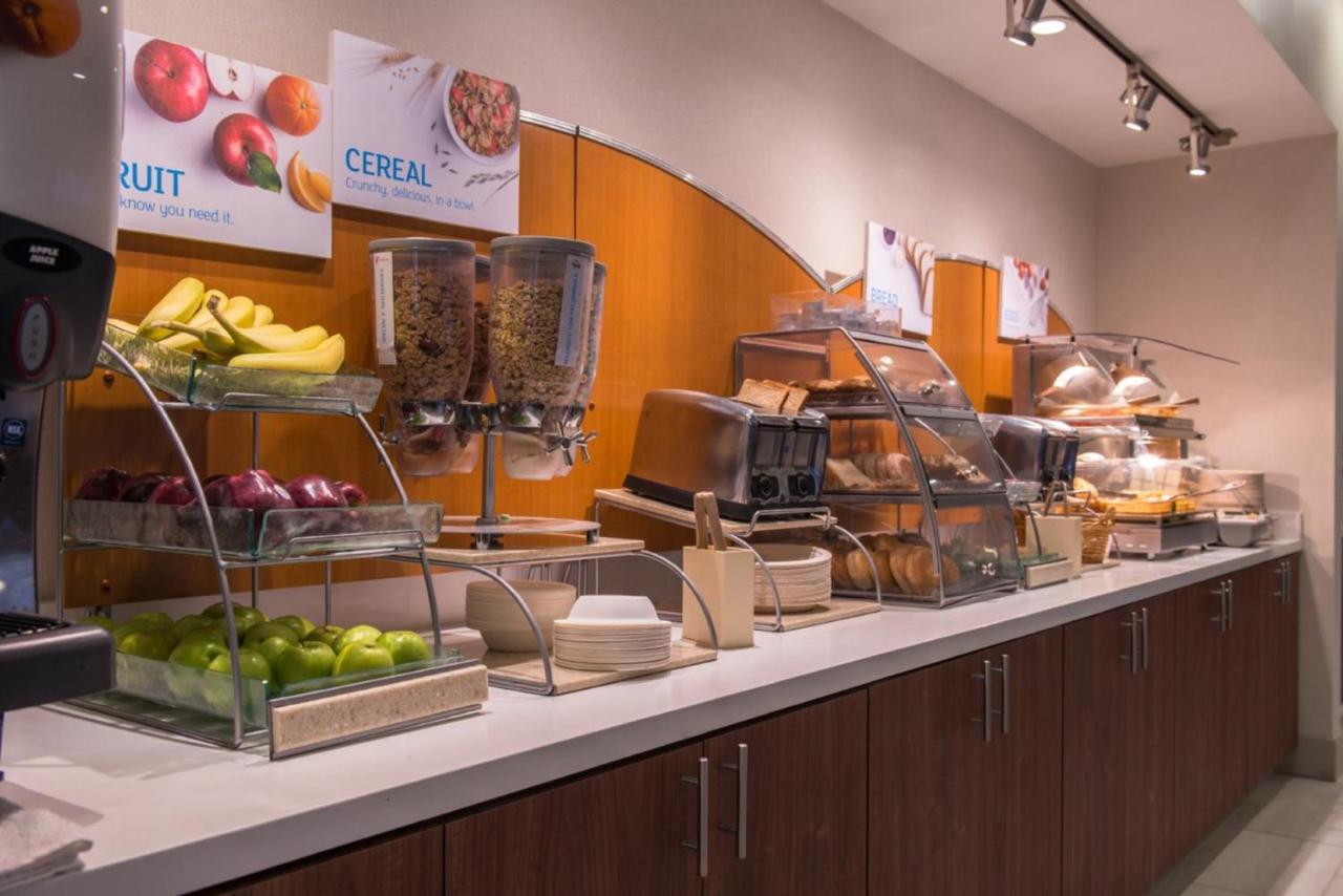 Holiday Inn Express Walnut Creek By Ihg Exterior foto